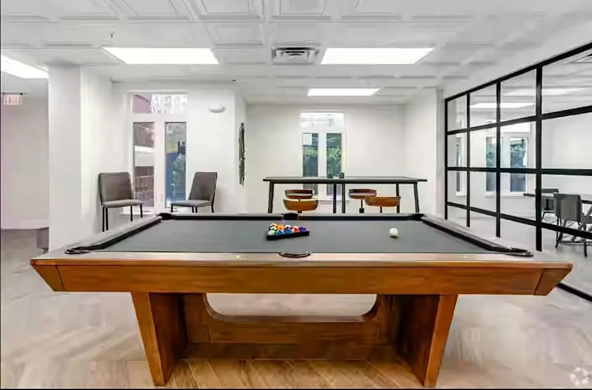 Enjoy Spacious Uptown 4 Br 夏洛特